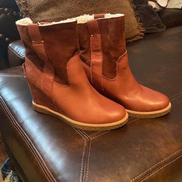 Dolce Vita Cognac Wedge Booties with Leather, Shearling & Suede - Picture 3 of 5